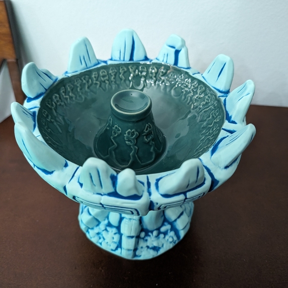 Ursula Trader Sam's Grog Grotto Tiki mug - Picture 2 of 5